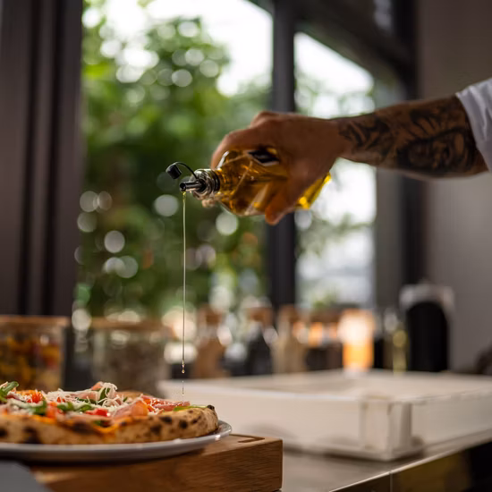 Vitrine de padaria de bolo de luz LED Quatro lados Refrigerador de vidro Congelador Geladeira com porta deslizante